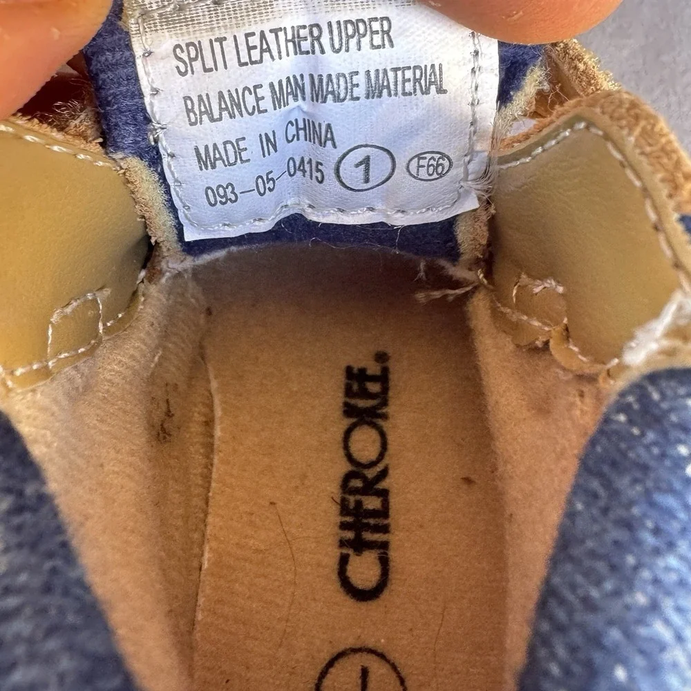 Size 1c - Cherokee‎ Kids Hiking Rustic Boots Wheat Faux Leather Chukka Foam